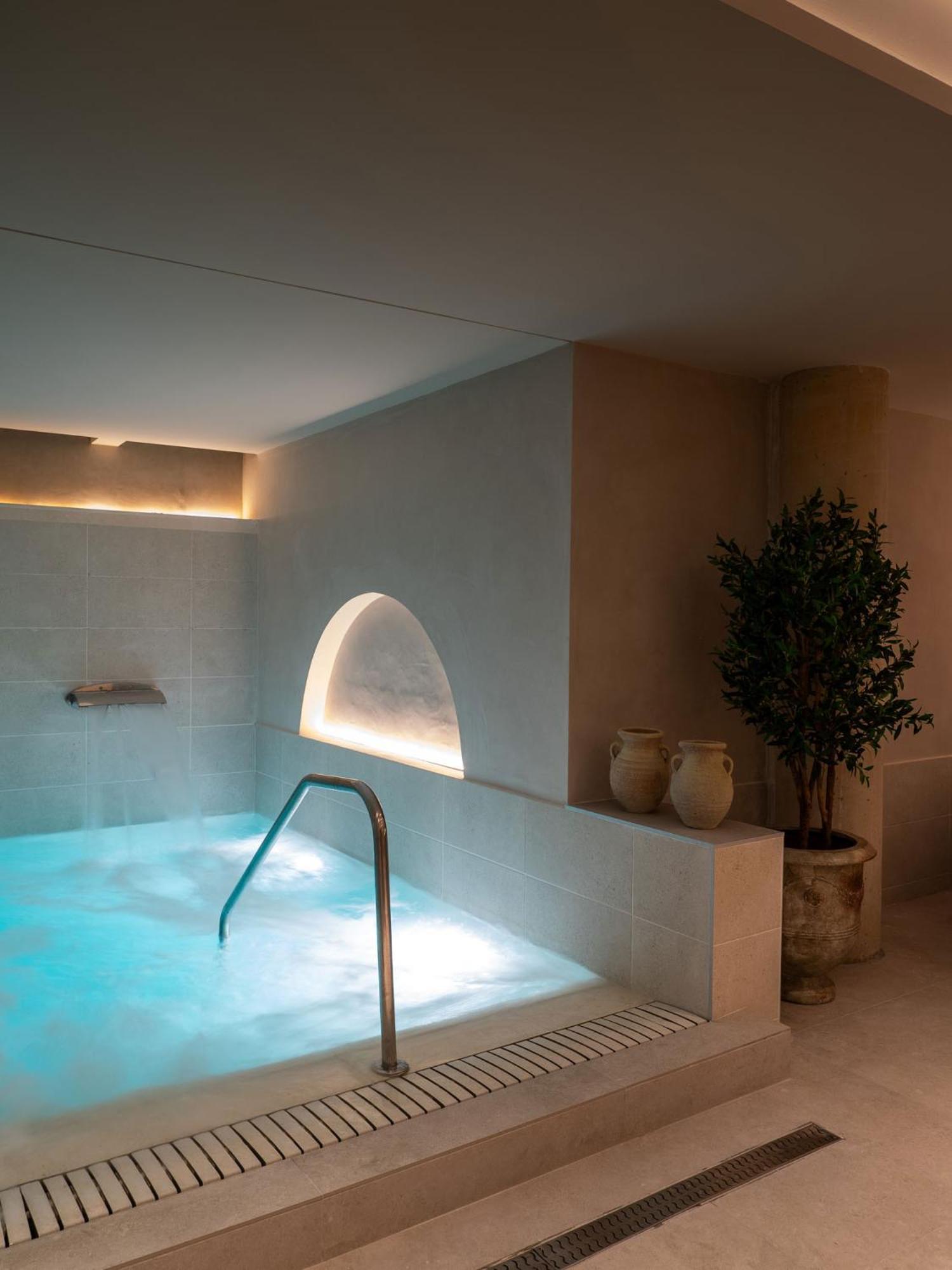 Hotel Well And Come Малага Екстер'єр фото
